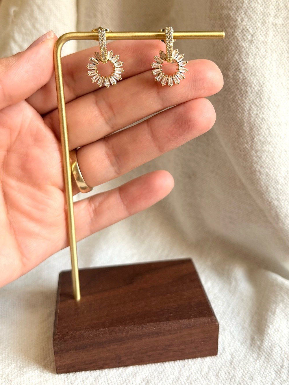 NEW! Gold Plated Clear Crystal Earrings - Women Jewelry - Picture 4 of 5